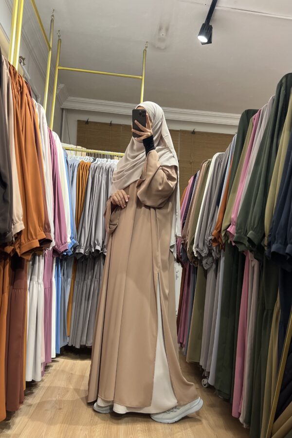 Yırtmaçlı Açık Sütlükahve Abaya Takım