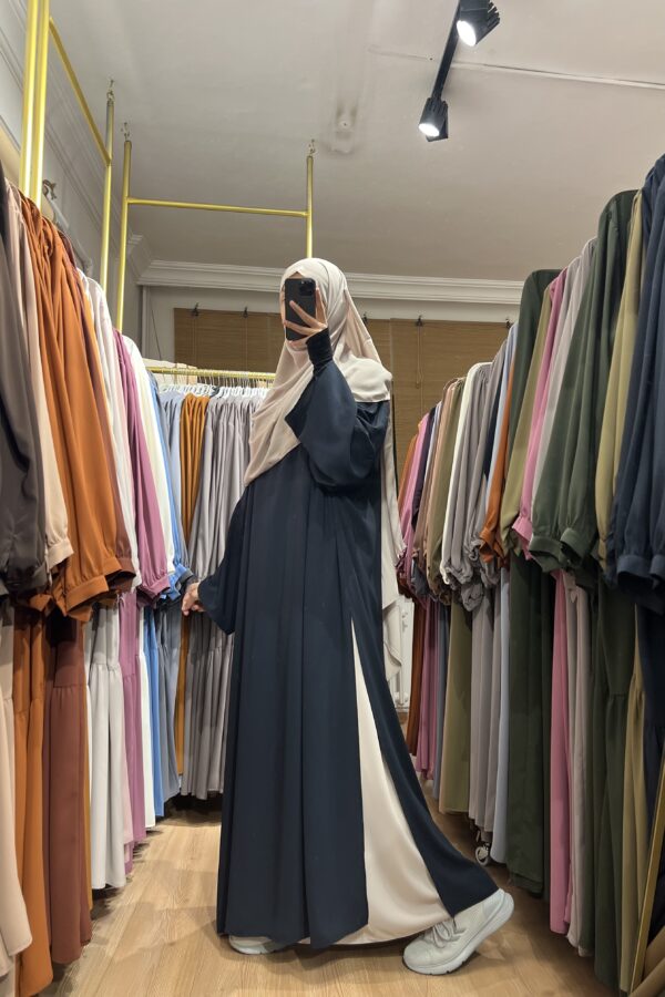 Yırtmaçlı Lacivert Abaya Takım
